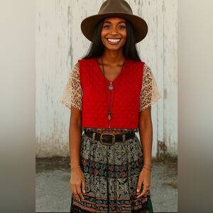 Pine Cove Quilted Tasseled Boho Full Zip Made in USA Red Vest Womens Sz 10